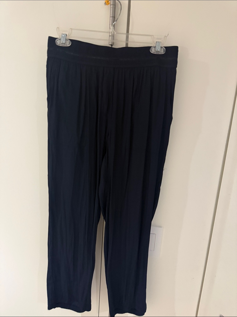 Pull-On Ankle-Length Wide-Leg Pants in Navy